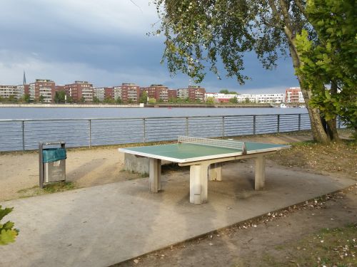 Tischtennis bei Uferweg