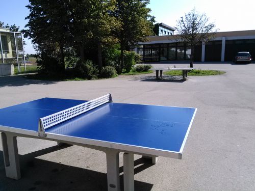Tischtennis bei Landrat-Dr.-Frey-Straße 6