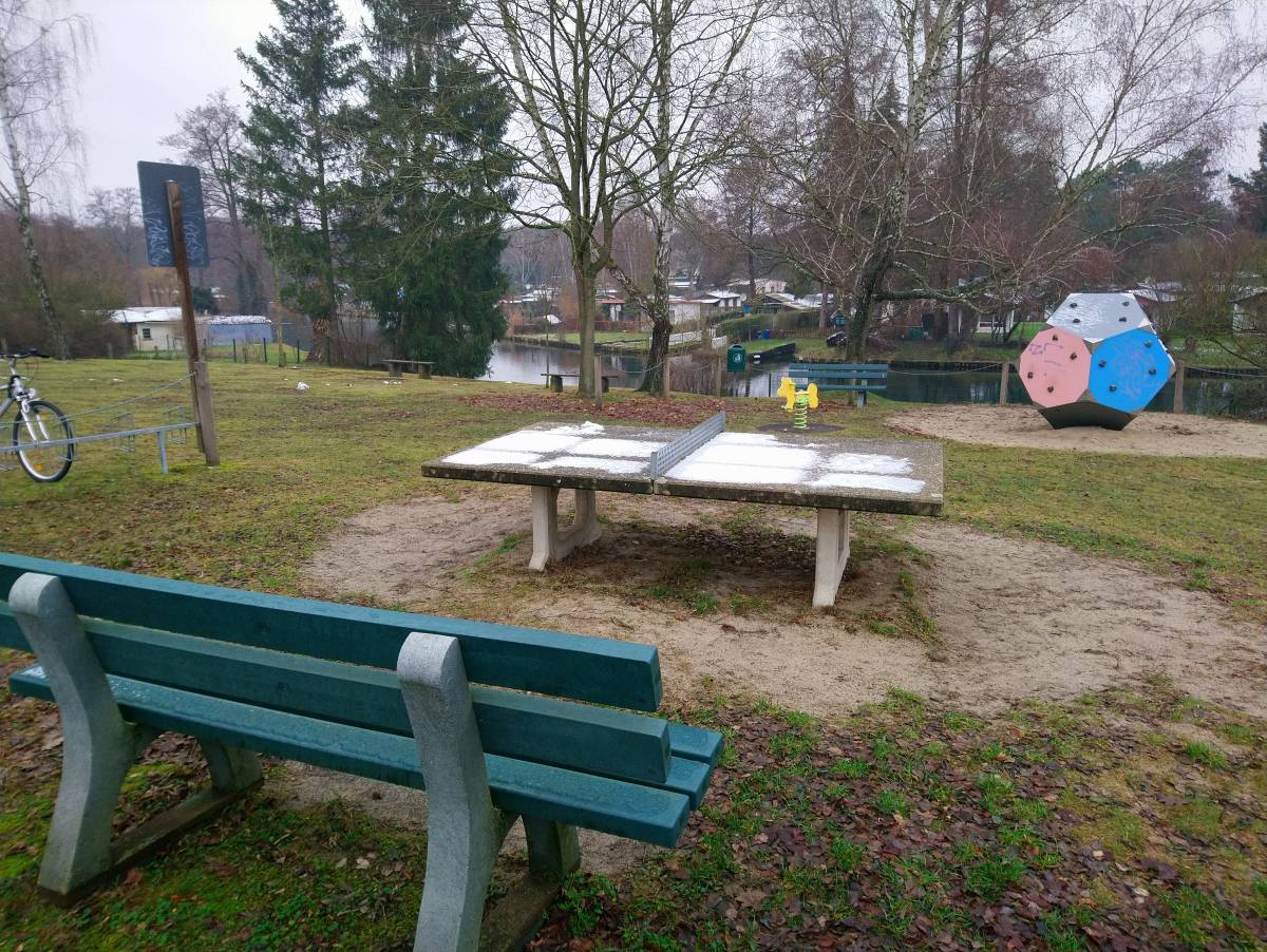 Tischtennis bei Löcknitzstraße