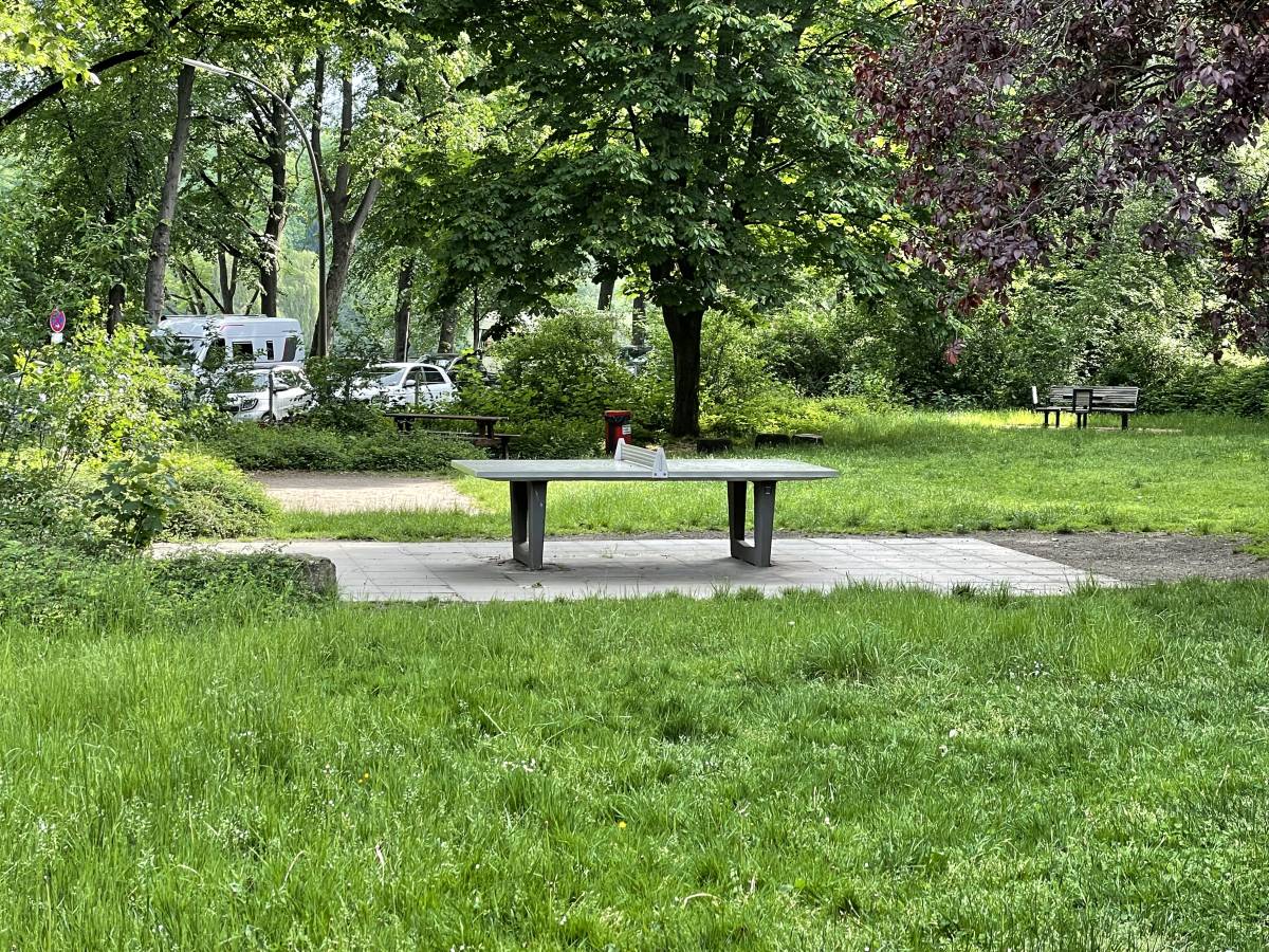 Tischtennis bei Uhlandstraße
