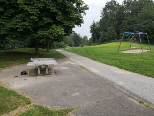 Tischtennis bei Fritz-Lindemann-Weg 20