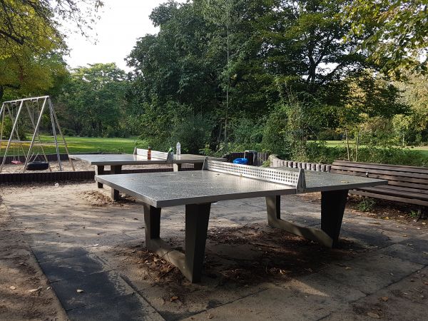 Tischtennis bei Hallesches UferFriedrichshain-Kreuzberg