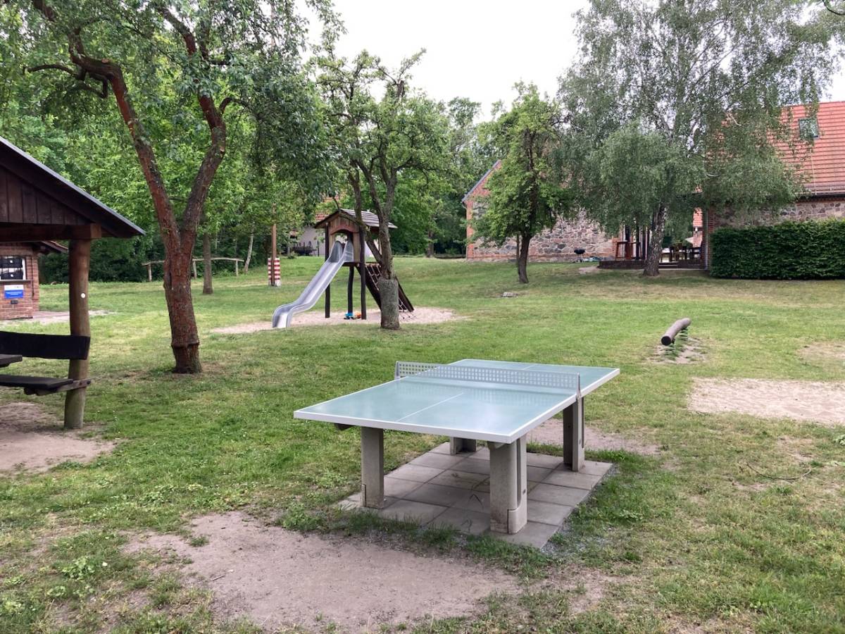 Tischtennis bei Steinitzer Dorfstraße