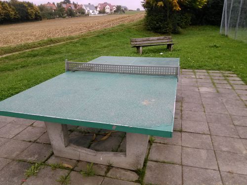Tischtennis bei Pfarrer-Bezler-Straße