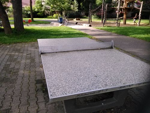 Tischtennis bei Bürgermeister-Widmeier-Straße 28