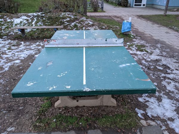 Tischtennis bei Anspacher Str. 23