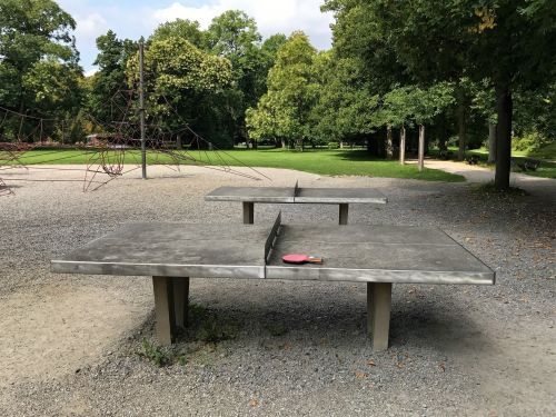 Tischtennis bei Richard-Becker-Straße 1