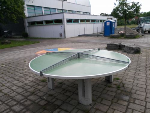 Tischtennis bei Landrat-Müller-Hahl-Straße