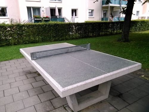 Tischtennis bei Äußere Uferstraße 93D