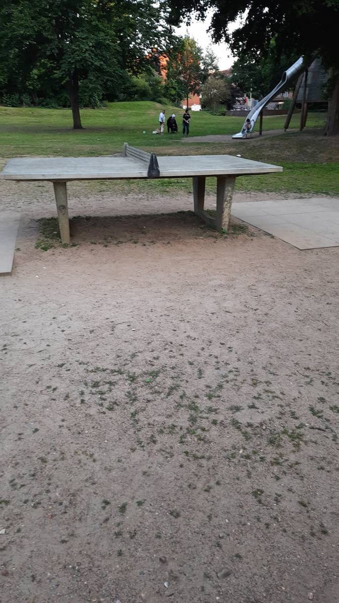 Tischtennis bei Biedermannplatz