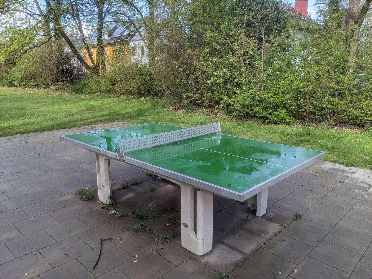 Tischtennis bei Überseeplatz