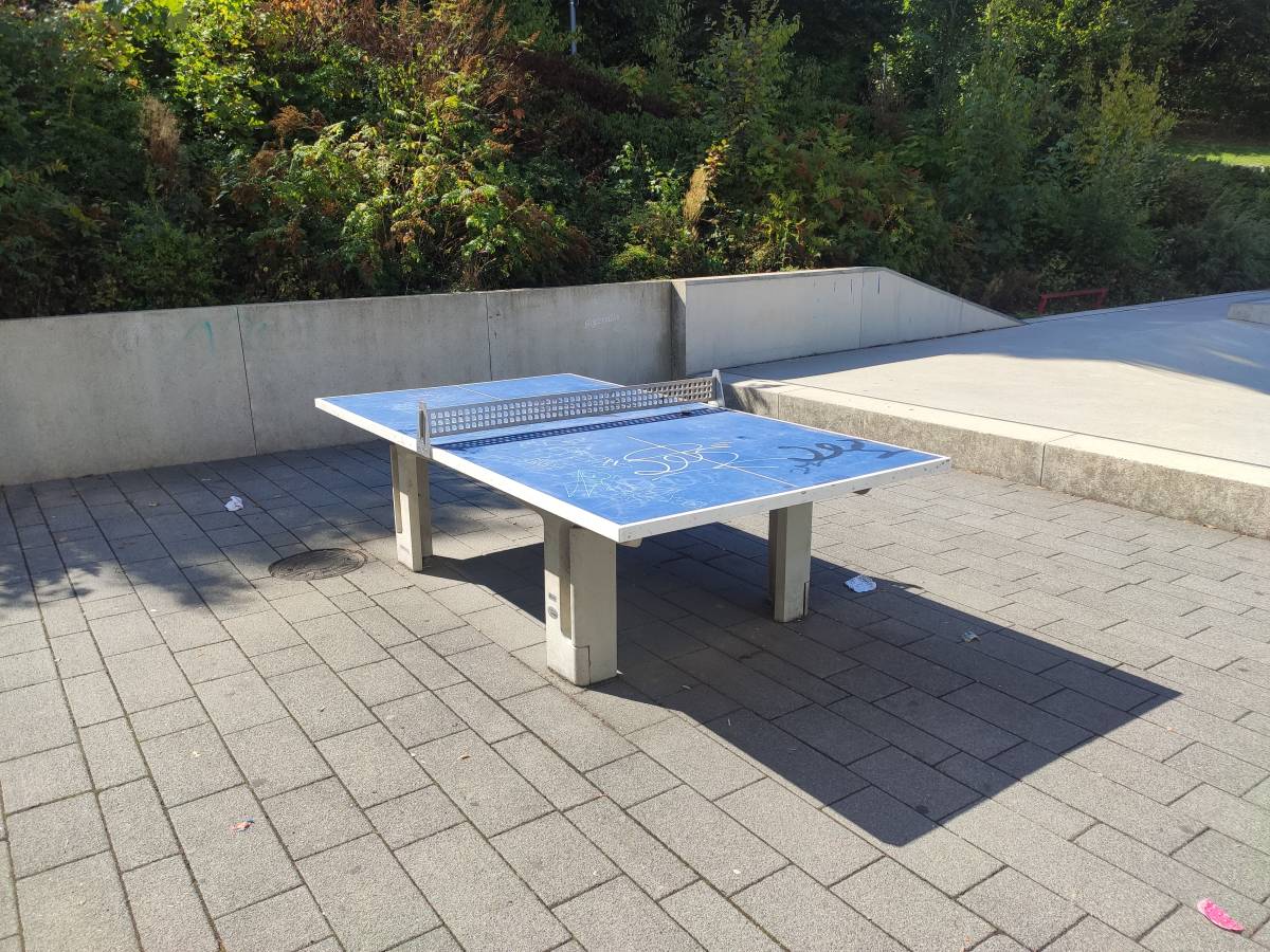 Tischtennis bei Schwimmbadstraße