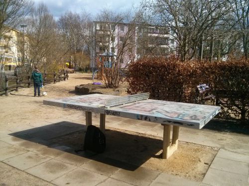 Tischtennis bei Karl-Pokern-Straße 1A