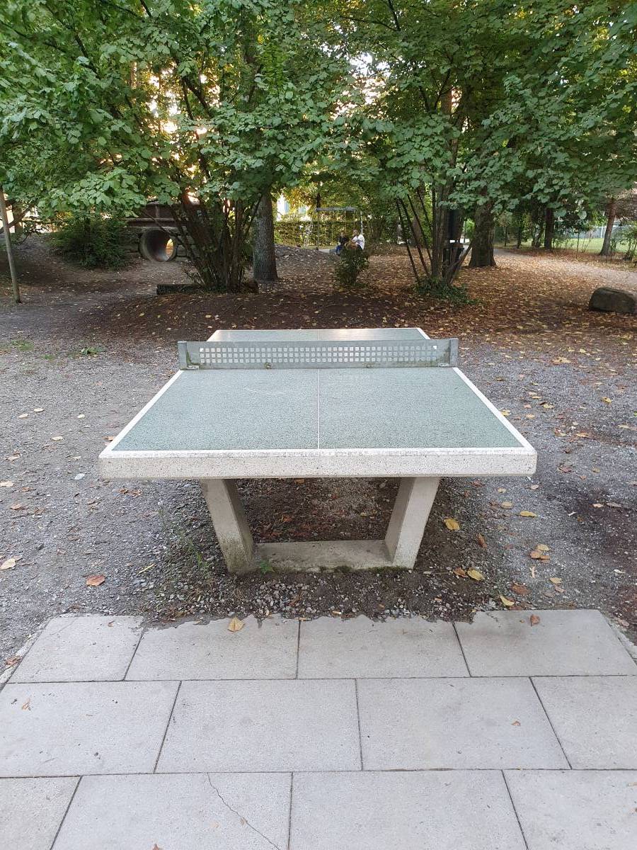 Tischtennis bei Hindenburgstraße 12
