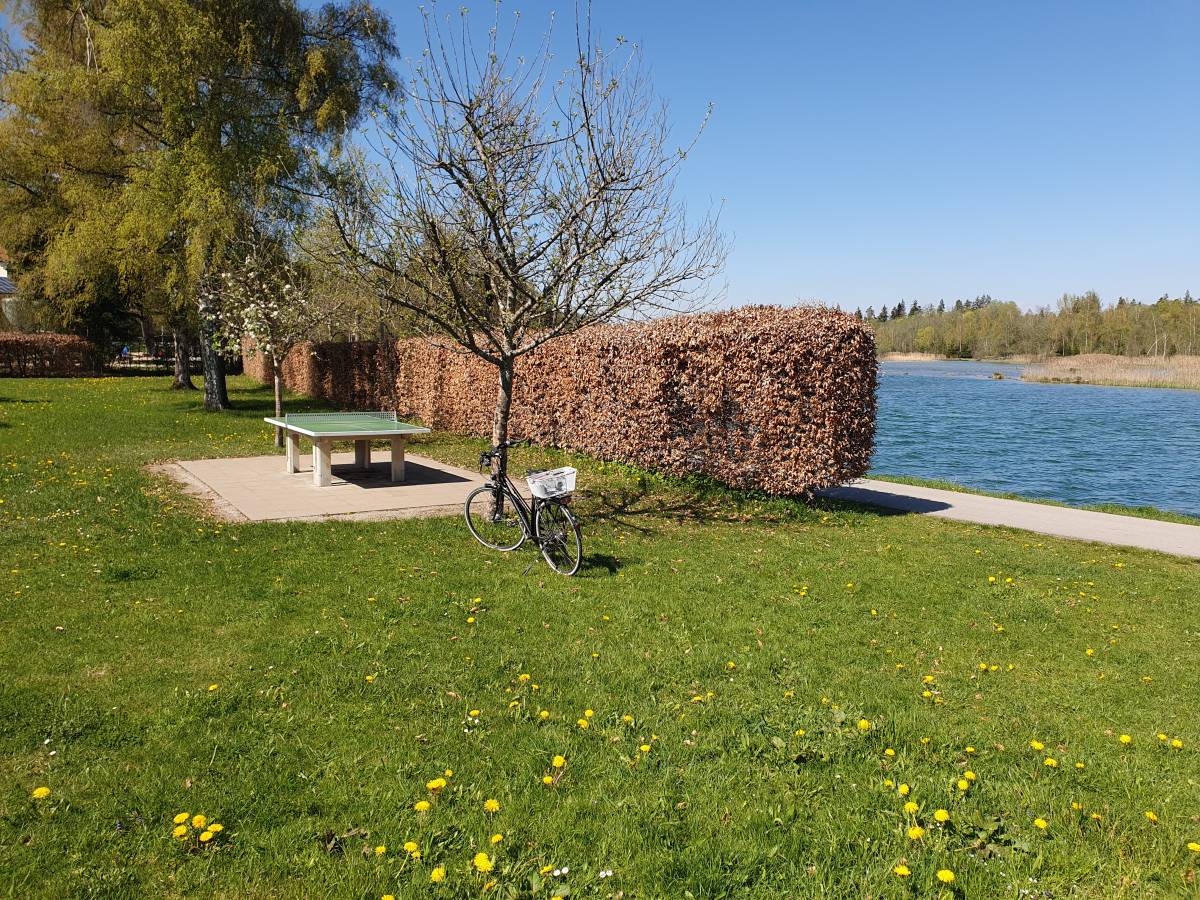Tischtennis bei Bürgermeister-Holzner-Promenade