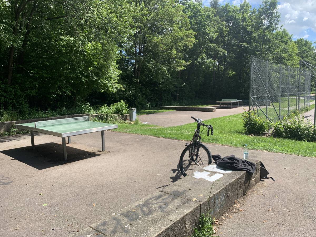Tischtennis bei Gustav-Heinemann-Ring 19