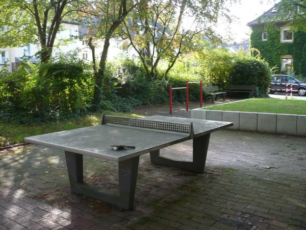 Tischtennis bei Saarpl. 2