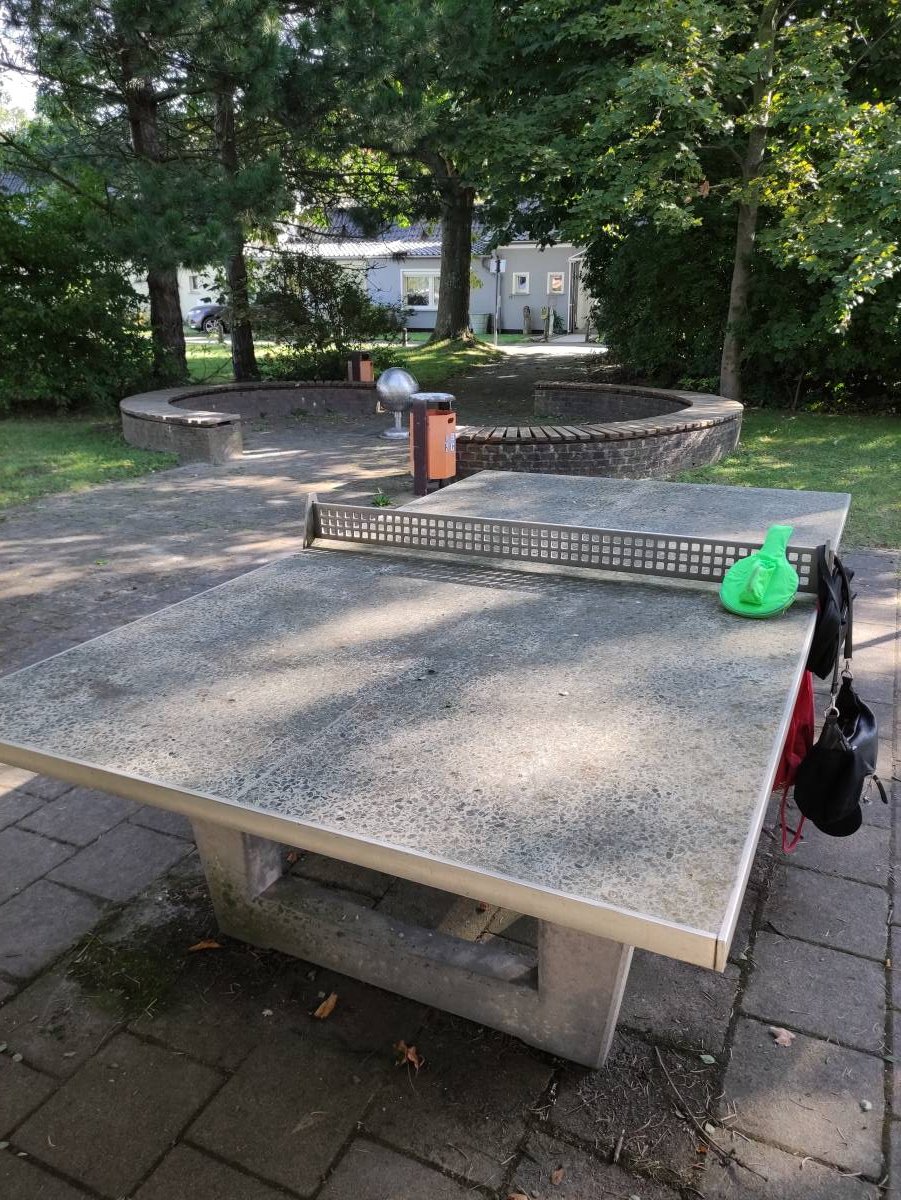 Tischtennis bei Platz des Friedens