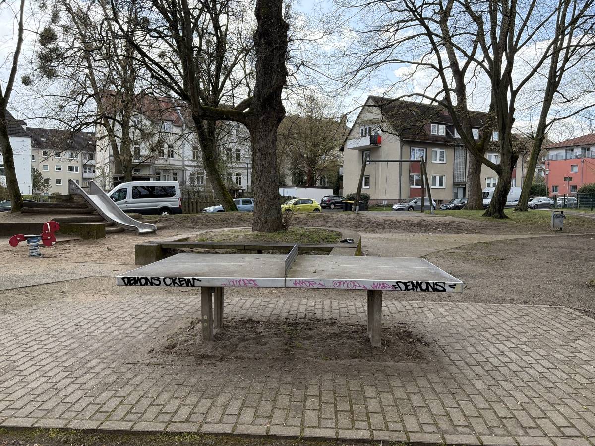 Tischtennis bei Dingelstedtstraße