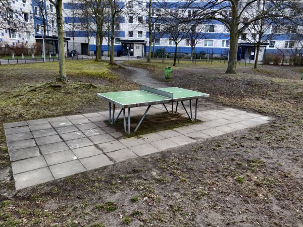 Tischtennis bei Pablo-Neruda-Straße 30