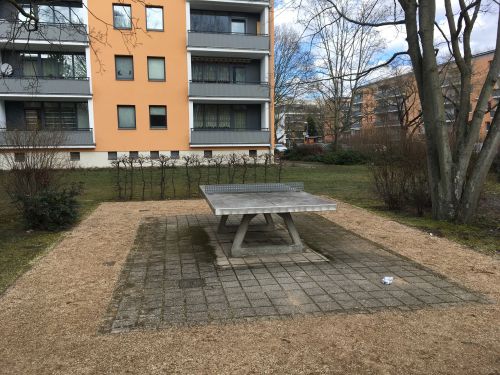 Tischtennis bei Volkradstraße 41