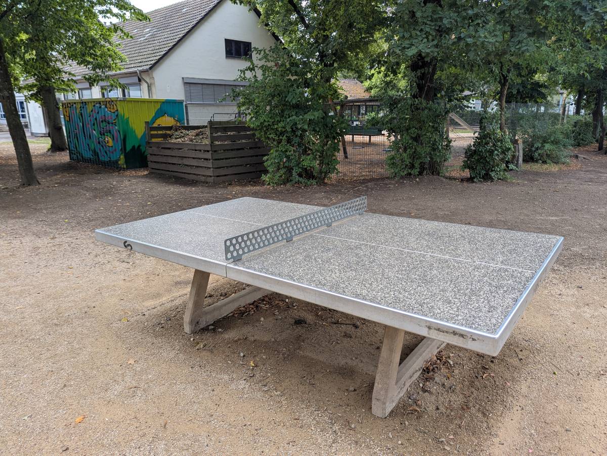 Tischtennis bei Aggerstraße