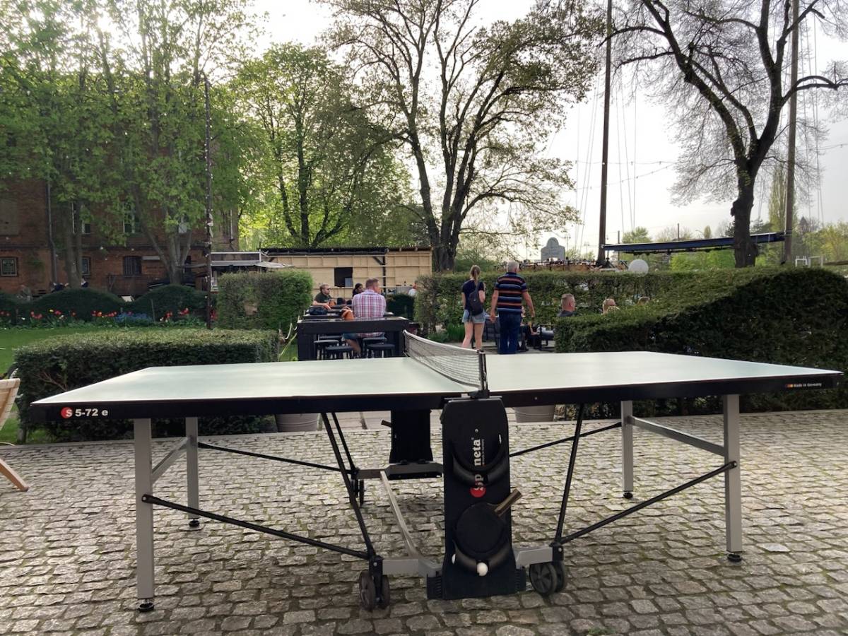 Tischtennis bei Freiheit