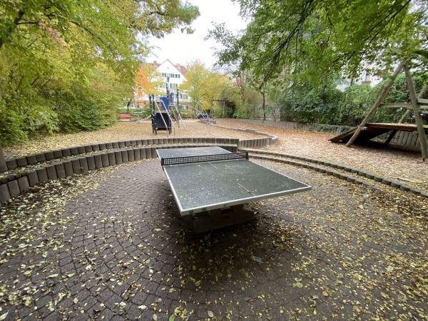 Tischtennis bei Marschnerstraße 48