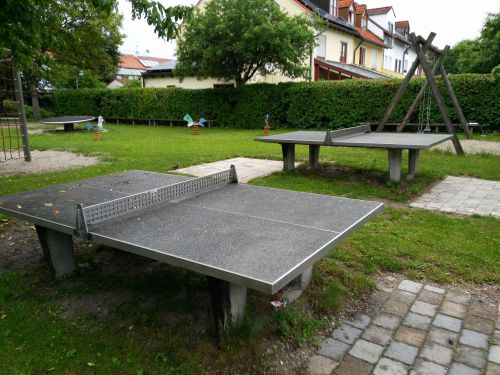 Tischtennis bei Lena-Christ-Straße 34